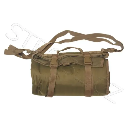 Pevná a odolná střelecká podložka s výklopným polstrováním pod lokty. Maskovací vzor.