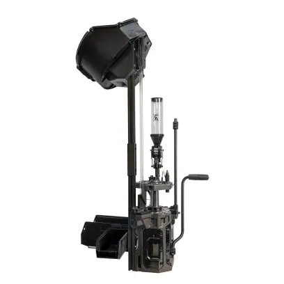 Frankford Arsenal X10 nabízí propracované detaily, jako je válečkové držadlo, integrované LED světlo a pružinové kolíčky pro nastavení nábojnic, což umožňuje snadné podávání nábojnic a ovládání páky jednou rukou, díky čemuž je obsluha plynulá.