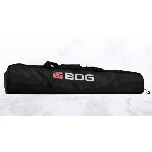 Odolná brašna z voděodolného materiálu chrání stativ před poškozením a usnadňuje přepravu díky nastavitelnému ramennímu popruhu a polstrované rukojeti.