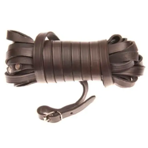 Hnědá barvářská šňůra z ploché kůže ukončená přezkou. Šíře 14 mm. Délka 8 metrů.