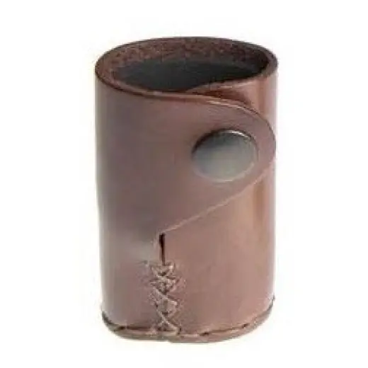 Chránič ústí hlavně z kvalitní kůže s molitanovým polstrováním. Chrání ústí hlavně před poškozením a vniknutím nečistot. Provedení: broková dvojka.