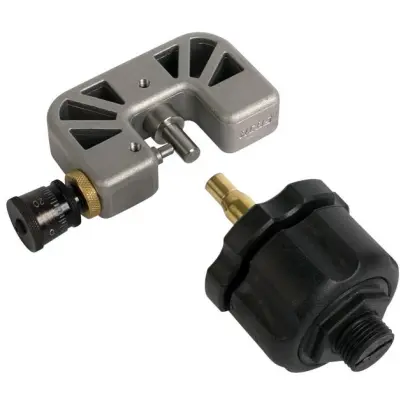 RCBS Hand Case Neck Turner je ruční nástroj pro úpravu síly krčku nábojnic. Zafrézuje krček nábojnice tak, aby měl po celém obvodu stejnou sílu.