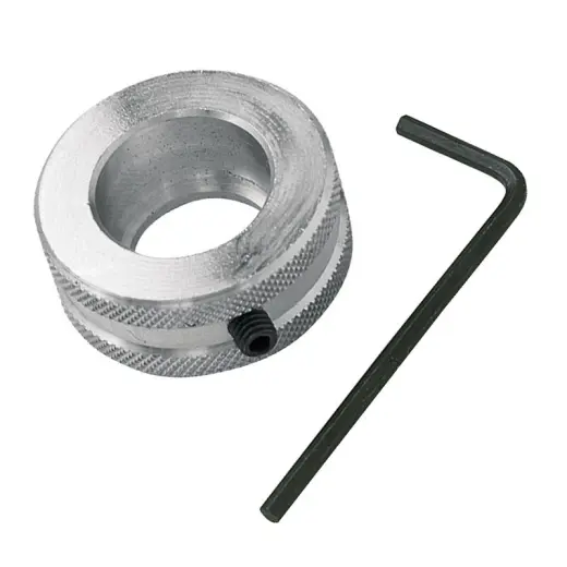 Knoflík rotoru RCBS Little Dandy Rotor Knob je vyroben z vysoce pevného hliníku s vroubkovaným vnějším povrchem, aby poskytoval každému přebíječi maximální kontrolu dotykem prstů.