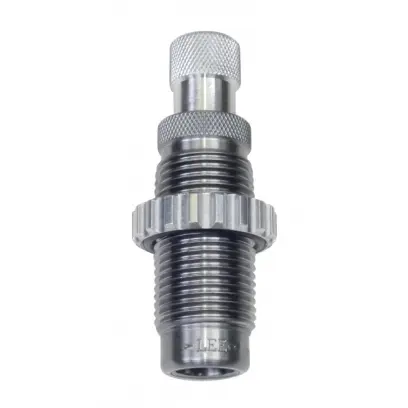 Samostatná krimpovací (zaškrcovací) matrice 45 ACP (Auto Colt Pistol) pro přebíjení nábojů. Zafixuje střelu v nábojnici a zvýší přesnost přebíjeného střeliva. Standardní závit 7/8-14. Lee Precision 90864 Carbide Factory Crimp Die.