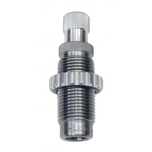 Samostatná krimpovací (zaškrcovací) matrice 45 ACP (Auto Colt Pistol) pro přebíjení nábojů. Zafixuje střelu v nábojnici a zvýší přesnost přebíjeného střeliva. Standardní závit 7/8-14. Lee Precision 90864 Carbide Factory Crimp Die.