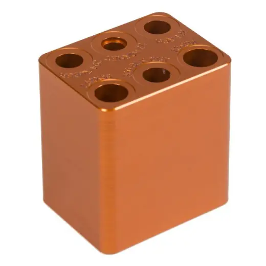 Nenechte záseky zkazit Vaše závody! Kontrolujte rozměry svých nábojů.
Lyman Ammo Checkers.