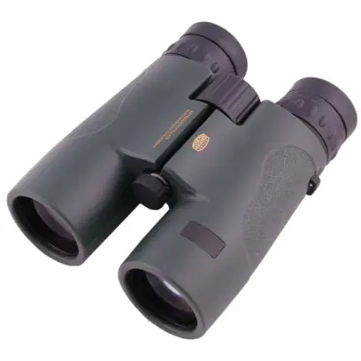 Odolný binokulár 10x42 od firmy Odeon Optics.