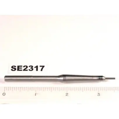 Náhradní vypichovací jehla pro celoformátovací a vypichovací matrice Lee Precision. Díl je známý také jako EZ X EXP 7MAG&EXP&WH