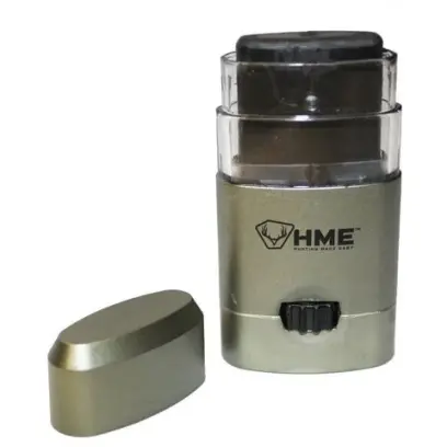 Černá barva na obličej v kompaktním pouzdře. Umožňuje snadné a rychlé nanášení, bez ušpinění prstů.