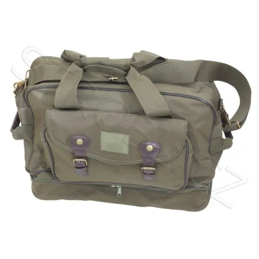 Velká nepromokavá lovecká taška s odděleným prostorem pro obuv ve spodní části. Ideální například na společný lov.