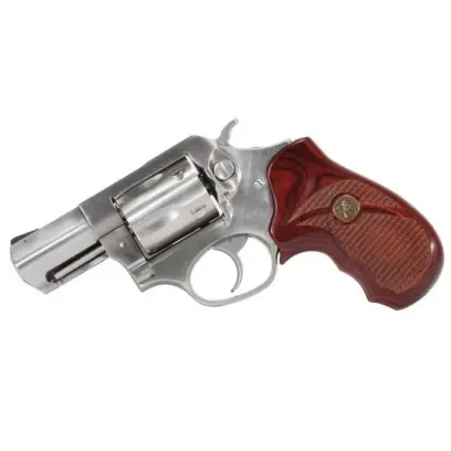 Pistolové střenky Pachmayr Renegade pro Ruger SP101. Červené dřevo, jemně zdrsněný povrch.