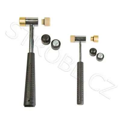 Sada profesionálních puškařských kladívek. Obsahuje vyměnitelná čela: ocelové, mosazné, nylonové, gumové. Wheeler Engineering.