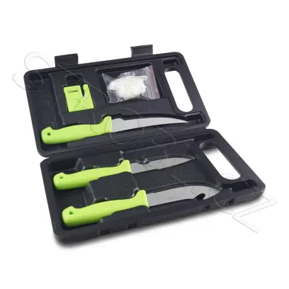 Sada nožů pro zpracování zvěřiny od firmy HME v praktickém plastovém pouzdře. Obsahuje malý stahovací nůž, velký nůž s párákem, vykosťovací nůž, brousek, pár rukavic. 6-piece Field Dressing / Game Processing Kit.