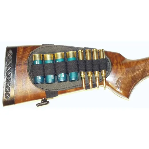 Textilní návlek na pažbu s gumovými poutky na 4 brokové a 4 kulové náboje. Optimální pro rychlé přebíjení pušky.