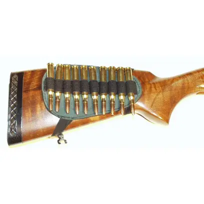 Textilní návlek na pažbu s gumovými poutky pro 10 kulových nábojů. Optimální pro rychlé přebíjení pušky.