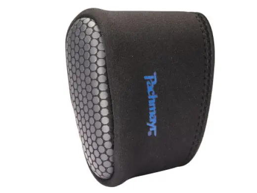 Pachmayr Shock Shield - nasouvací botka plněná gelem. Strečový materiál kopíruje obrysy různých tvarů a rozměrů pažeb.