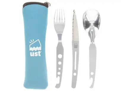 Stylová příborová sada Utilitensil z nerezové oceli je velmi lehká a je vyrobena tak, aby Vám usnadnila život na cestách. Přiložené pouzdro udržuje nádobí chráněné a čisté.