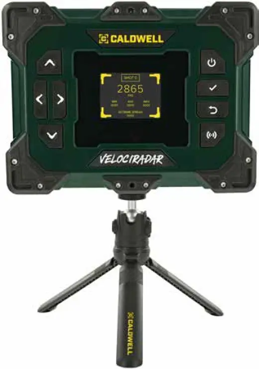 Chronograf Caldwell VelociRadar. Hradla využívají nejmodernější CHIRP radar, nabízí proto měření rychlosti střely na vzdálenost až 90 metrů s úžasnou přesností +/- 0,1 % a pokročilé balistické funkce.