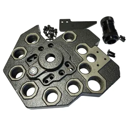 Nástrojová hlava pro progresivní lis Frankford Arsenal X-10 pro rychlou výměnu ráže bez ztráty nastavení.