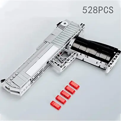 Stavebnice modelu automatické pistole s funkčními mířidly i spouští. Střílí plastové projektily. Dodáváno s municí. Caliber Precision Building Blocks Hand Gun Toy.