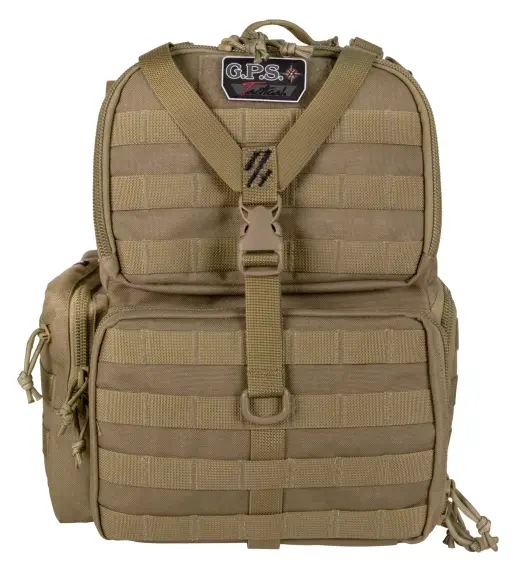 Taktický batoh GPS Tactical Range Backpack - tan Taktický batoh na střelnici se 3 odnímatelnými pouzdry, každý na 1 pistoli a 4 zásobníky. Uzamykatelné zipy, kryt proti dešti, systém uchycení MOLLE, vizuální identifikační systém pro uložení věcí.