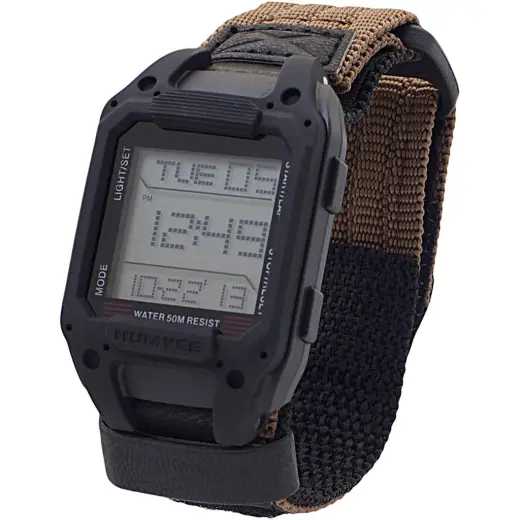 Digitální hodinky Humvee Recon, voděodolnost 5 ATM, nárazuvzdorné, odolné proti poškrábání, elektronické podsvícení, 3 budíky, chronograf, hnědý nylonový řemínek, černý ciferník.