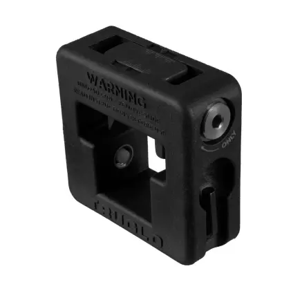 Umožňuje snadné boční úpravy zadního mířidla bez poškrábání závěru. Není určeno pro instalaci mířidel. Kompatibilní s modely Glock: 17, 19, 22, 23, 24, 26, 27, 31, 32, 33, 34, 35, 36, 41, 45.