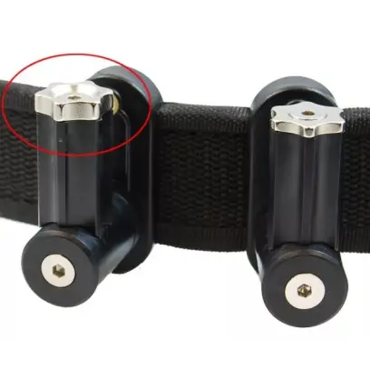 Extra silný 5mm magnet pro držák DAA Moon Clip na 6ranný zásobník. Zajišťuje pevné uchycení i u méně magnetických ocelových moon clipů. Oblíbené zvláště při náročných střeleckých soutěžích.