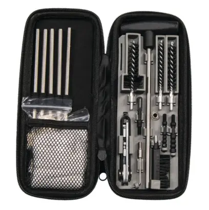 Wheeler Compact Tactical Rifle Cleaning Kit je ideální volbou pro důkladnou údržbu pušek ráže .22 a .30 doma, na střelnici i na cestách. Vše přehledně uložené v ochranném přepravním pouzdře.