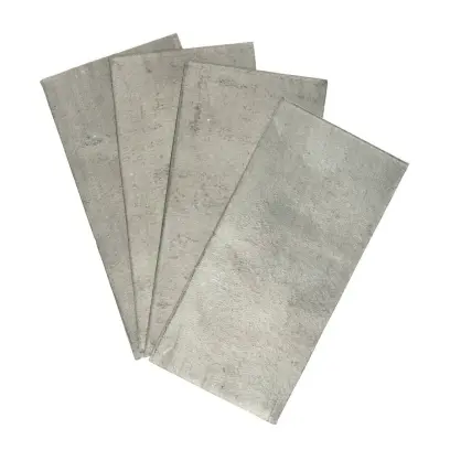 Olověné podložky WHEELER chrání povrch hlavně při upnutí do čelistí svěráku a zajišťují pevné uchycení bez rizika poškození oceli nebo povrchové úpravy zbraně. 4 kusy v balení. Opakovaně použitelné.