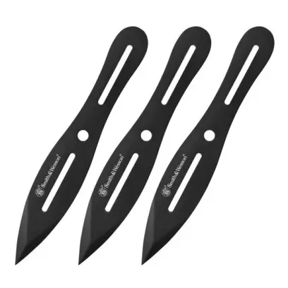 Sada 3 vrhacích nožů s černou povrchovou úpravou. Full Tang konstrukce pro odolnost a rovnováhu při házení. Délka nože 20,3 cm. Včetně polyesterového pouzdra na opasek.