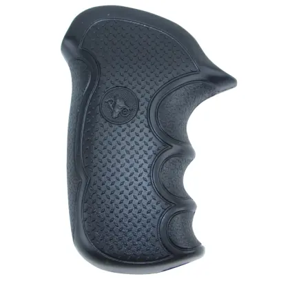 Kvalitní ergonomické střenky Pachmayr Diamond Pro Grips pro revolvery Taurus Public Defender. Protiskluzová textura, drážky pro prsty, krytý hřbet, účinné tlumení zpětného rázu.
