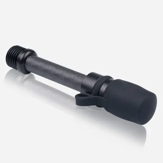 Javelin Lite Leg – Standard Lehké nožičky s fixní délkou 15,3 cm, váha 26 g. Závit M14 kompatibilní s dipody a tripody Spartan. Karbon + eloxovaný hliník, wolframové hroty s gumovými botkami. Prodává se samostatně (1 noha).