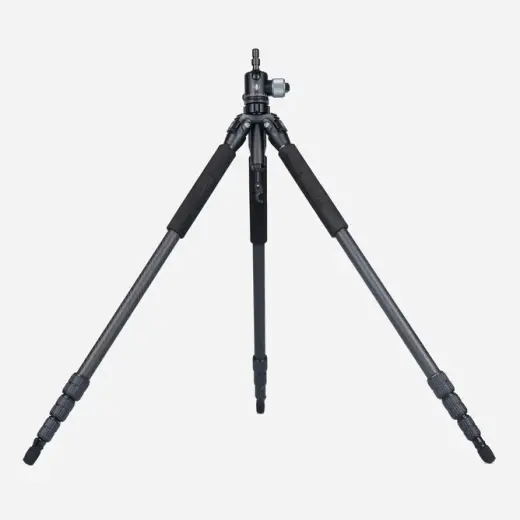 SPARTAN Ascent Tripod Woodland Gen 2 + Davros Pro Head Lehká a pevná trojnožka s hlavou Davros Pro – váha 1,7 kg, výška 31–177 cm. Odnímatelné nohy jako trekové hole (max. 181 cm), rychloupínání MagnaSwitch, 360° otáčení, ±45° náklon, nosnost až 20 kg.