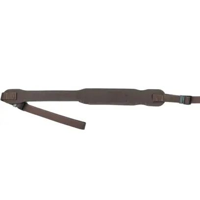 Řemen na zbraň CZUB nylonový hnědý Nylonový hnědý řemen CZUB vyrobený v ČR. Nastavitelná délka, podšité protiskluzovou gumou. Vetkaná guma v popruhu udrží nastavenou délku i při intenzivní manipulaci se zbraní.