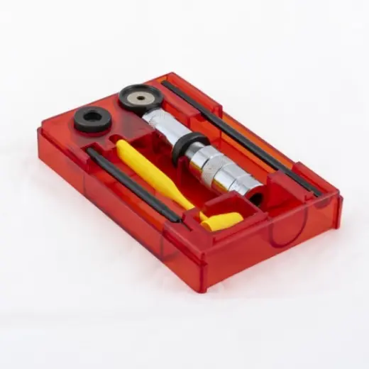 Kompletní přebíjecí systém pro ráži 30/06 Springfield. První přebíjecí sada firmy LEE, stále se vyrábí a používá.