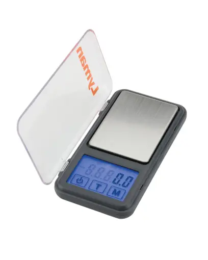 Kompaktní digitální váha Pocket Touch Scale Kit 1500 nabízí dotykovou obrazovku, váživost až 1500 grainů a více.