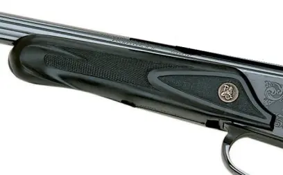 T.C. Contender Forend With Adapter Předpažbí s adaptérem od společnosti Pachmayr pro pistoli Thompson Center Contender. Speciální guma poskytuje dokonalou kontrolu zpětného rázu.