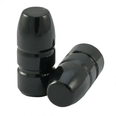 Olověné střely ARES ráže .45-70, diametr .459, hmotnost 405grs. Tvar střely FP SBB. EPRX - spodek střely není lakovaný.